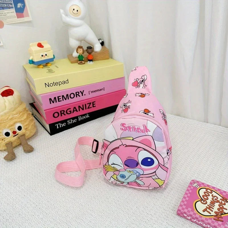 Bolsa de Peito do Stitch — Mochila Cartoon Fofa da Disney, Novo Modelo Anime, Bolsa Transversal para Viagem, Lazer e Organização — Presente de Aniversário para Menino ou Menina